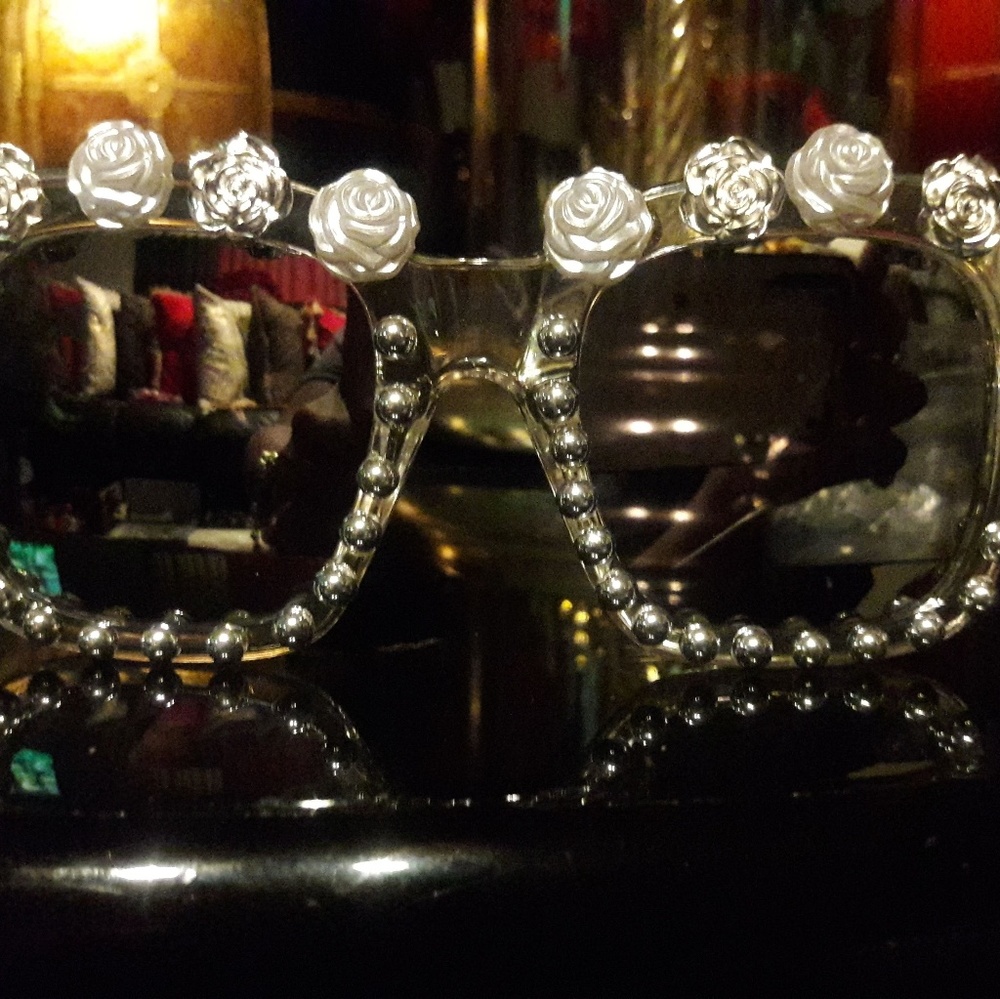 "DIVA" Designer Sunglasses - Picture 6 of 8